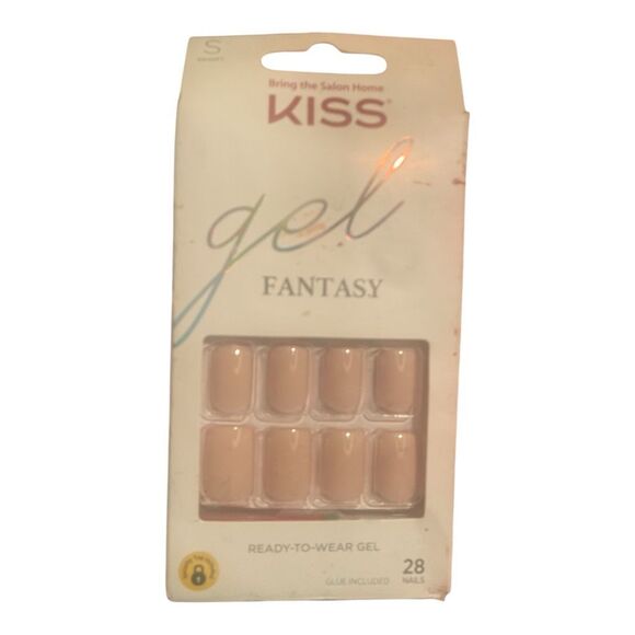 6 Packages of Assorted Glue On Nails - Picture 3 of 6